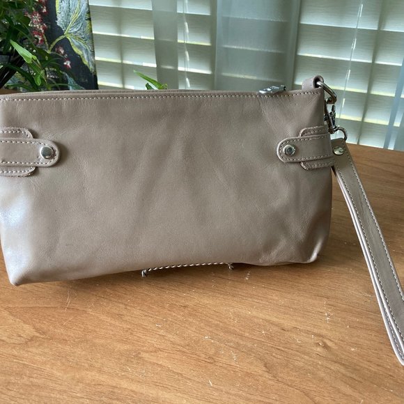 Zee Leather Crafts Tan Leather Wristlet Handbag - Picture 3 of 4